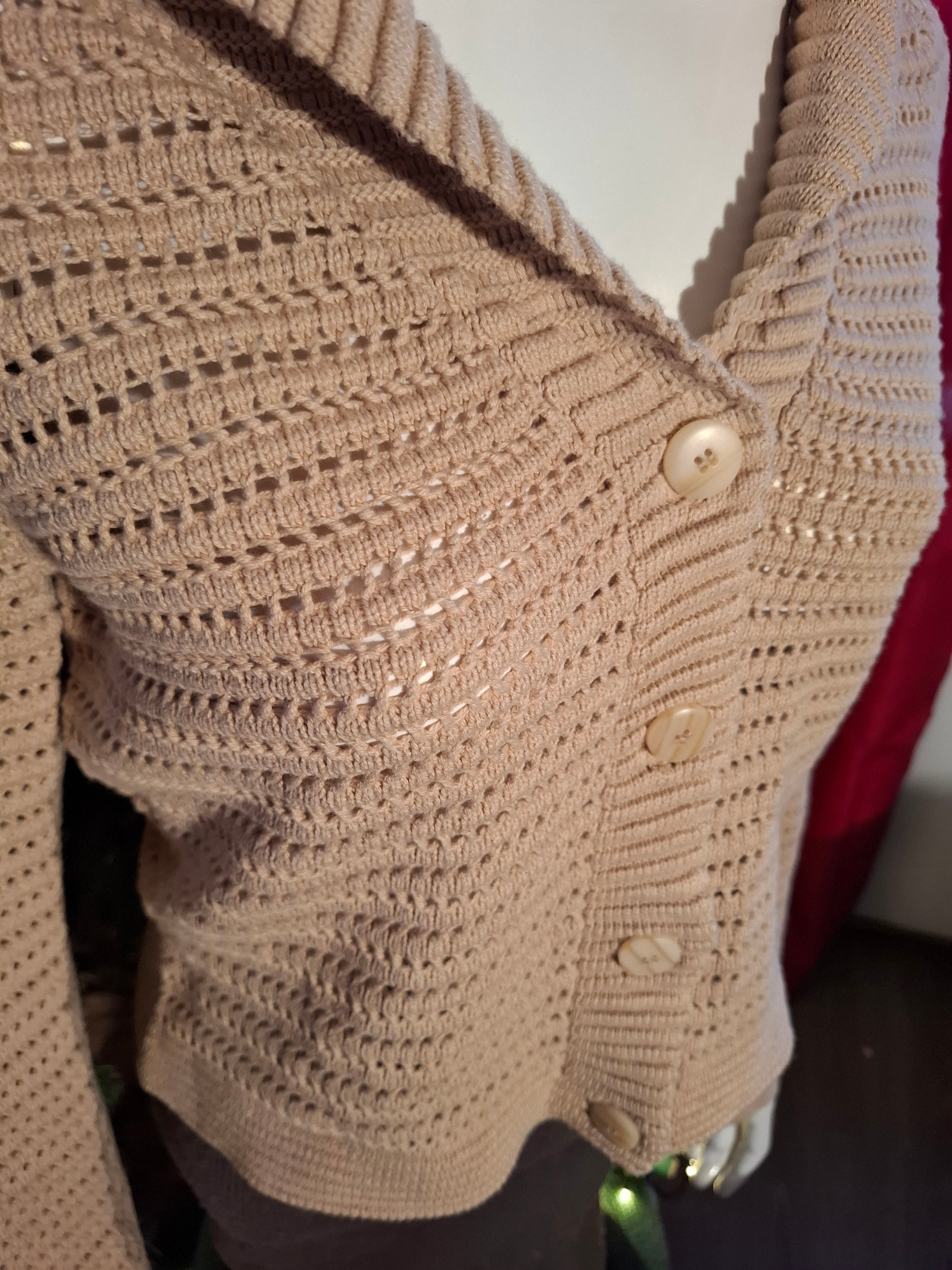 Beige jakketopp str s