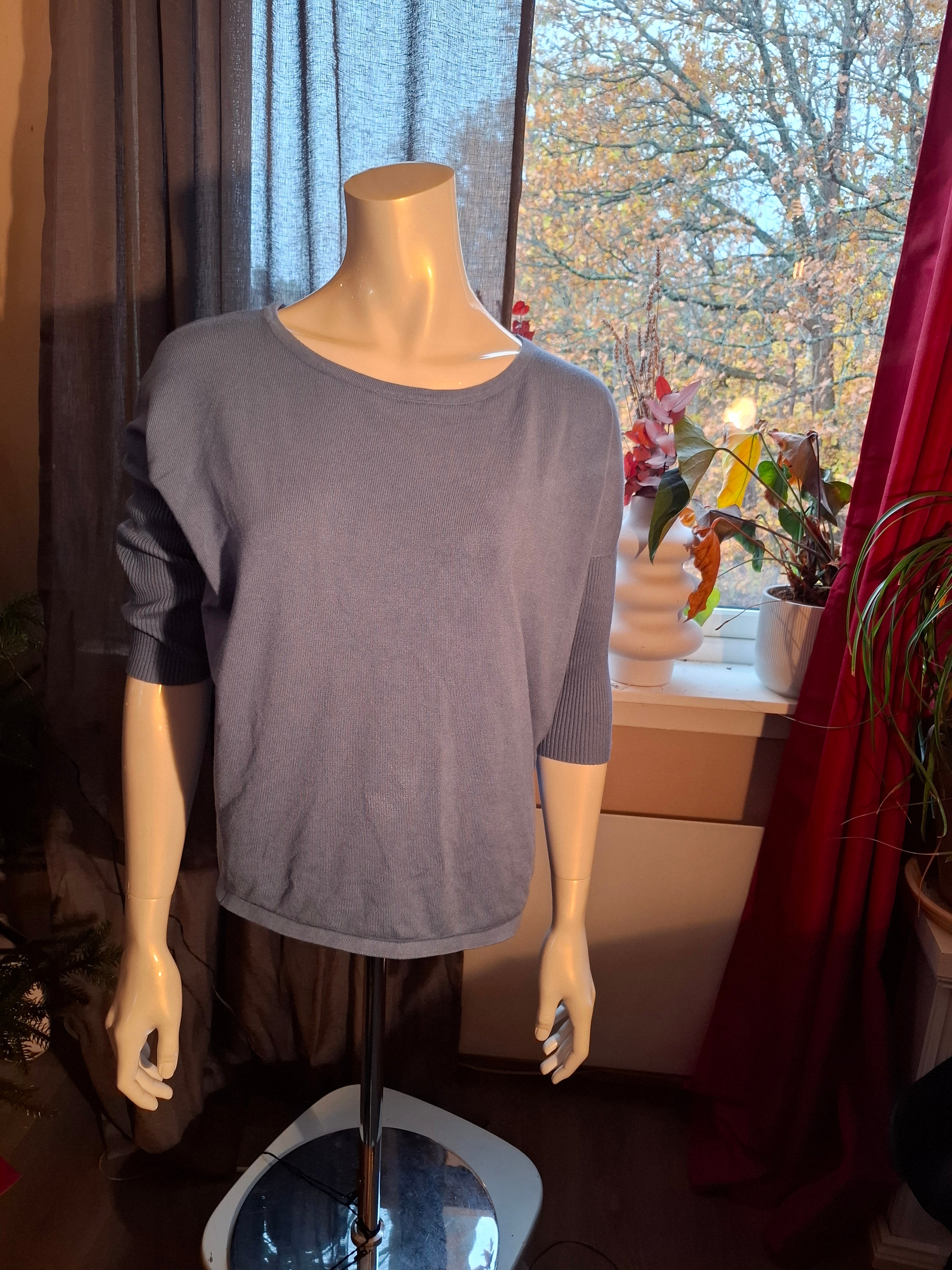 Blå genser fra Free str s