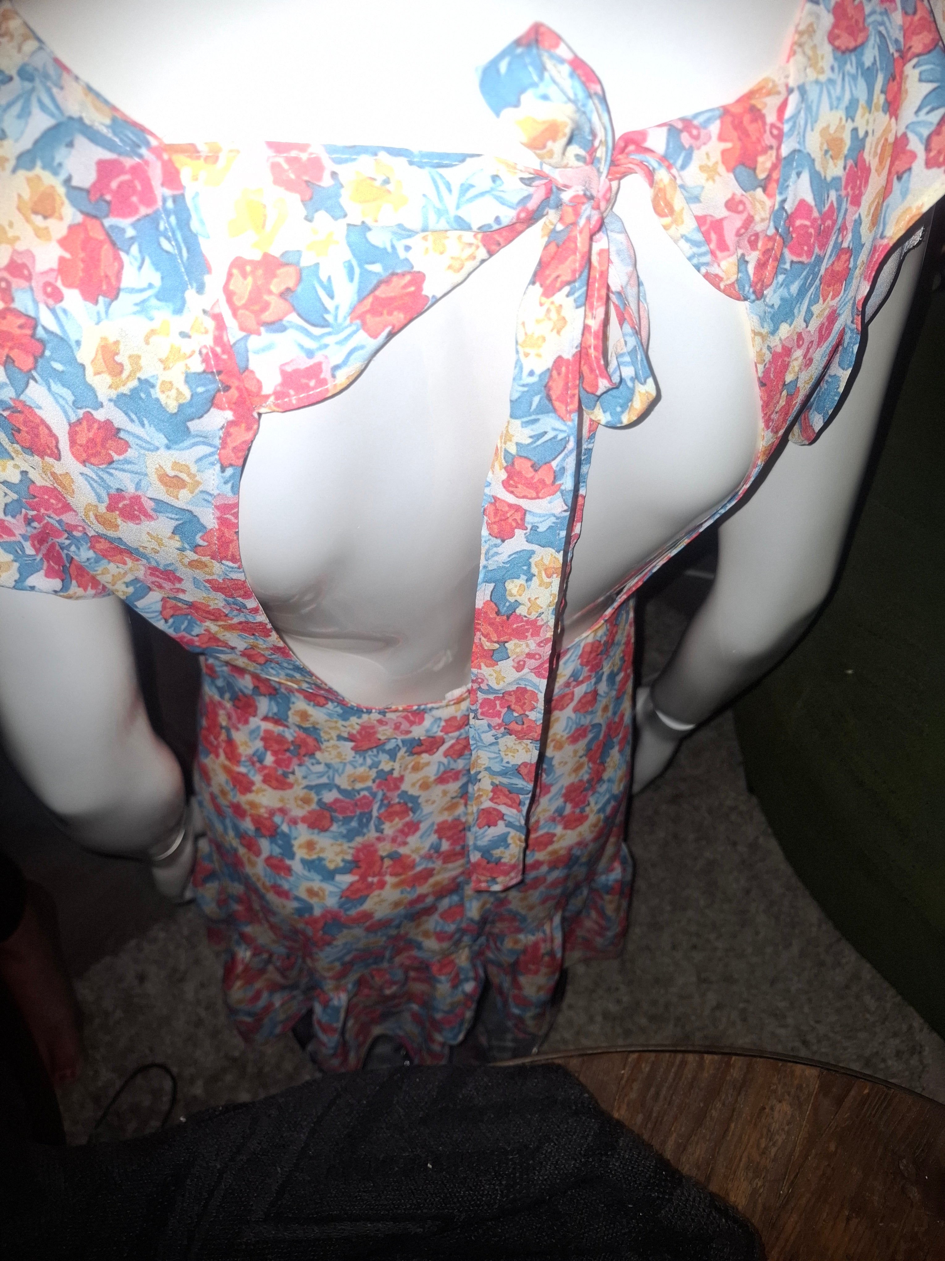 Blomstermønster åpen rygg,swingkjole str m