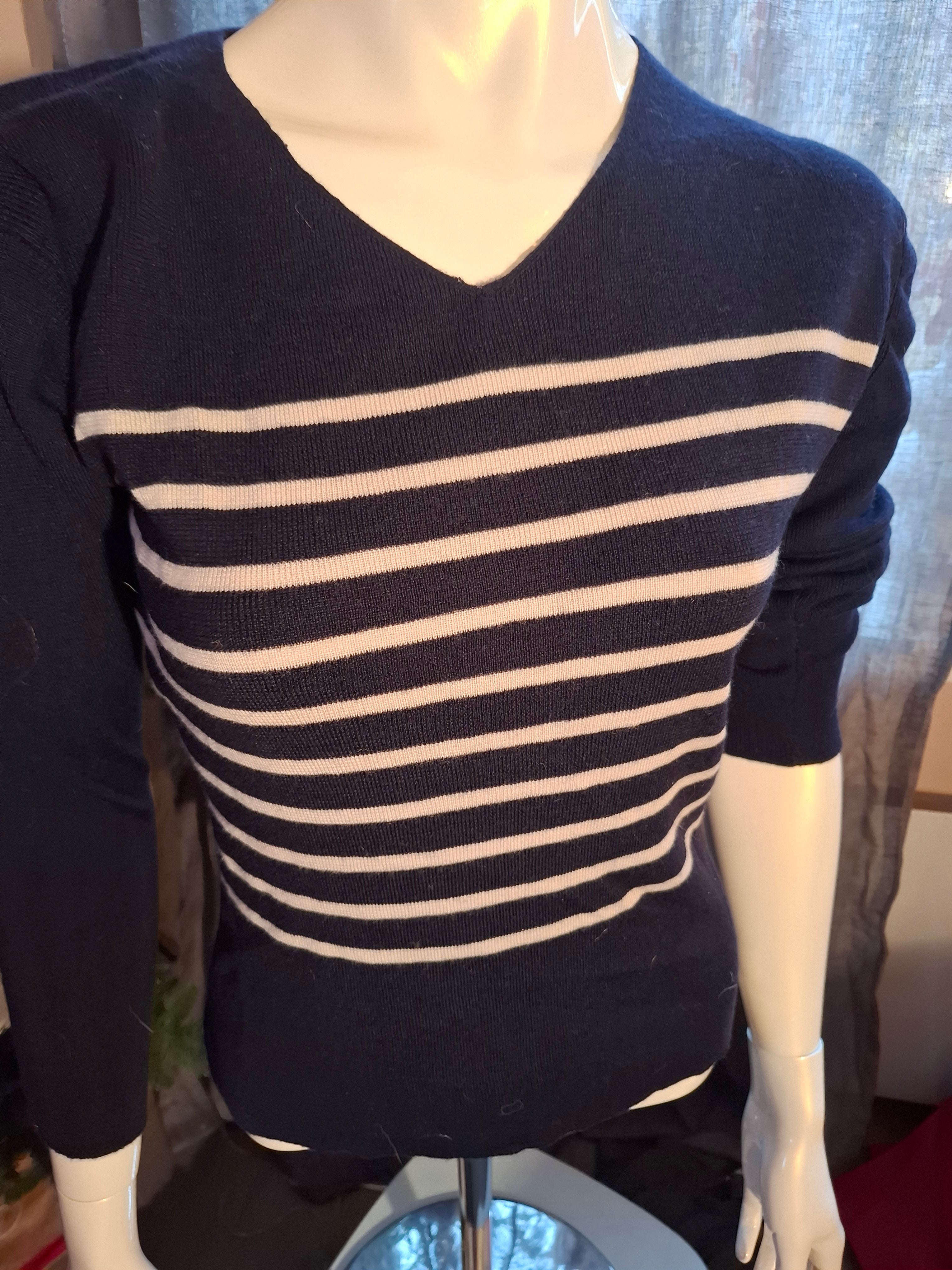 Blå genser med striper str s