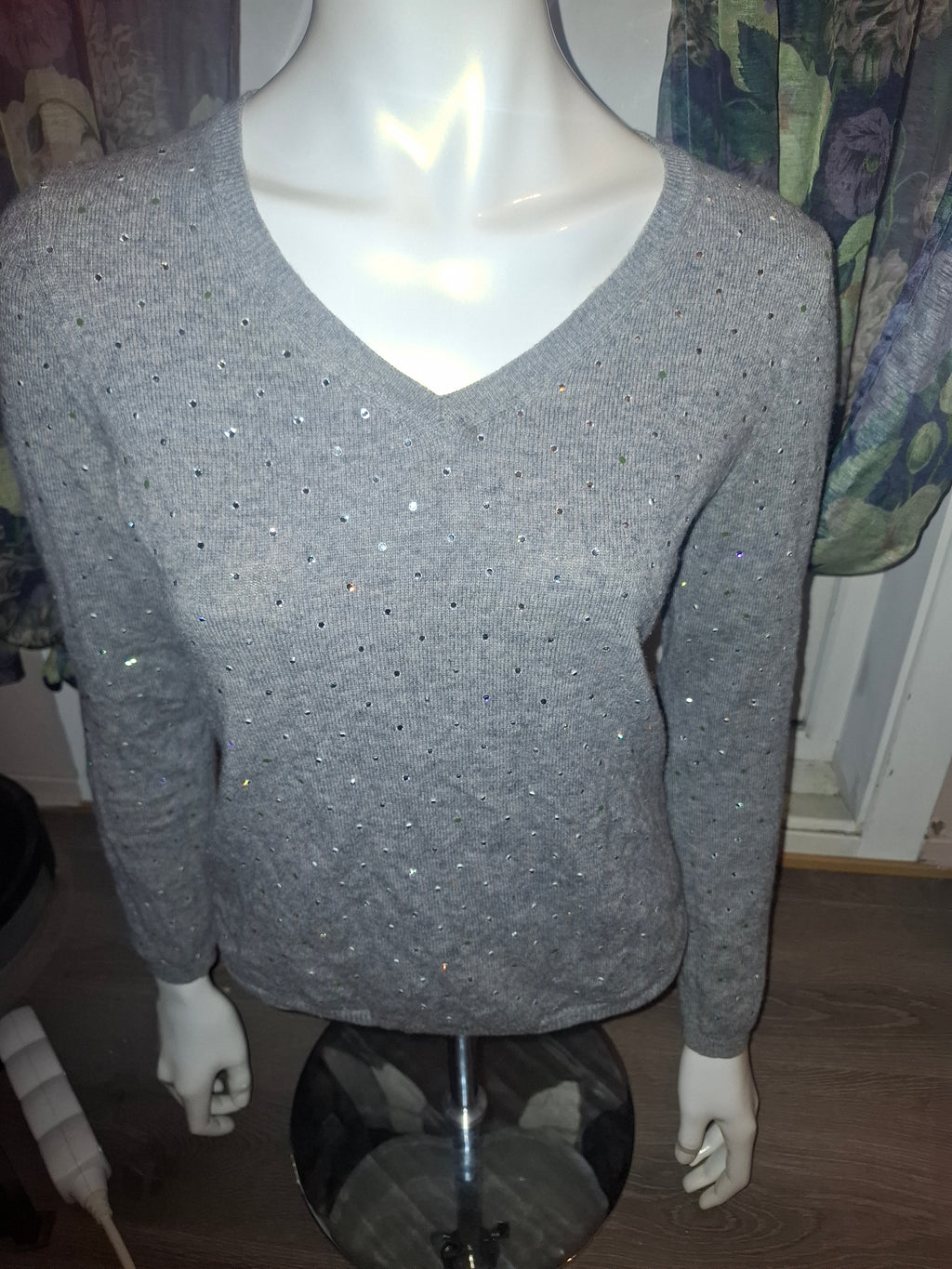 Grå genser med bling s